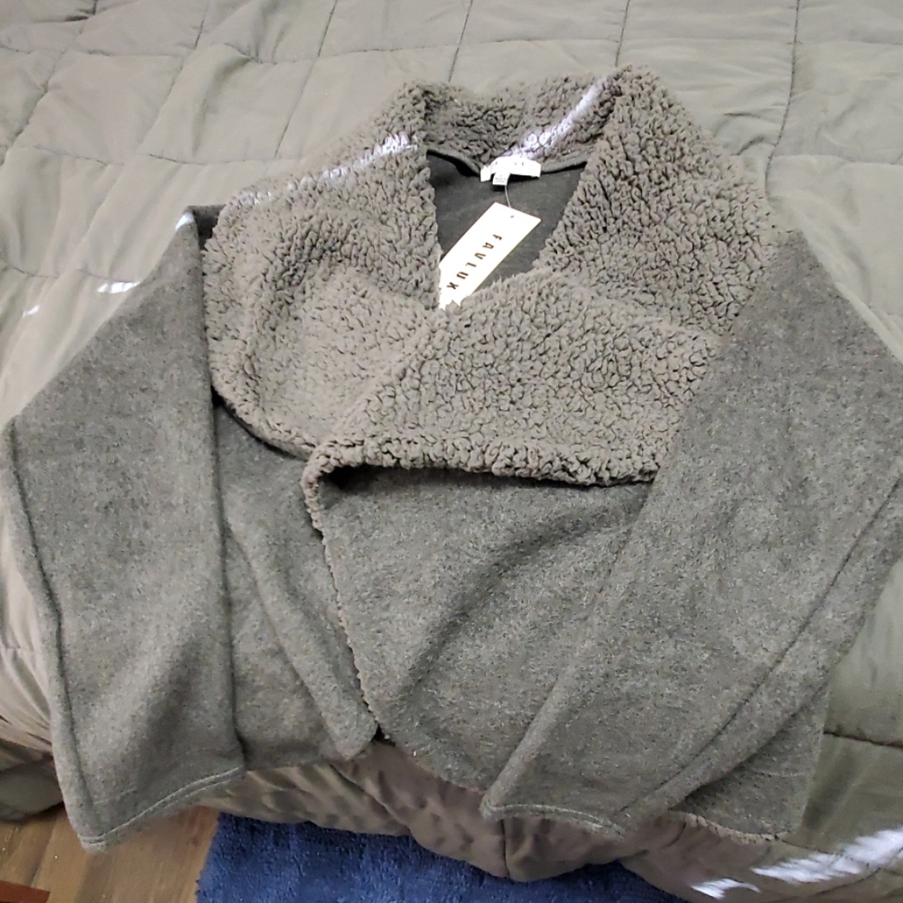 Gray Fleece coat - size L
